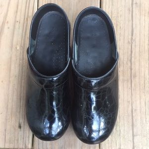 Sanita black Clogs leather shoes